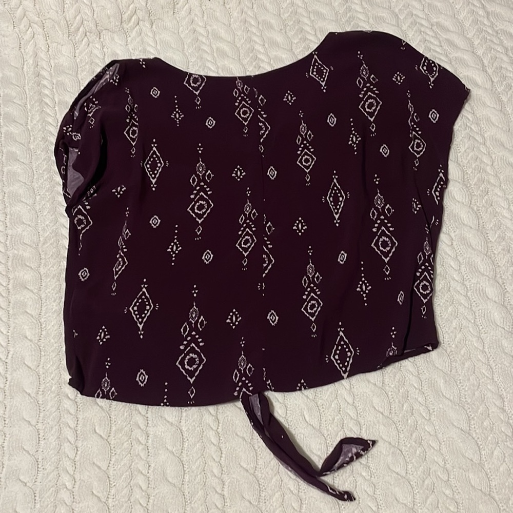 Crop top - Picture 2 of 2